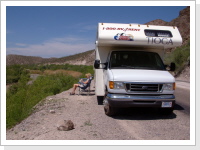 Auf dem Highway 170 am Rio Grande, Texas